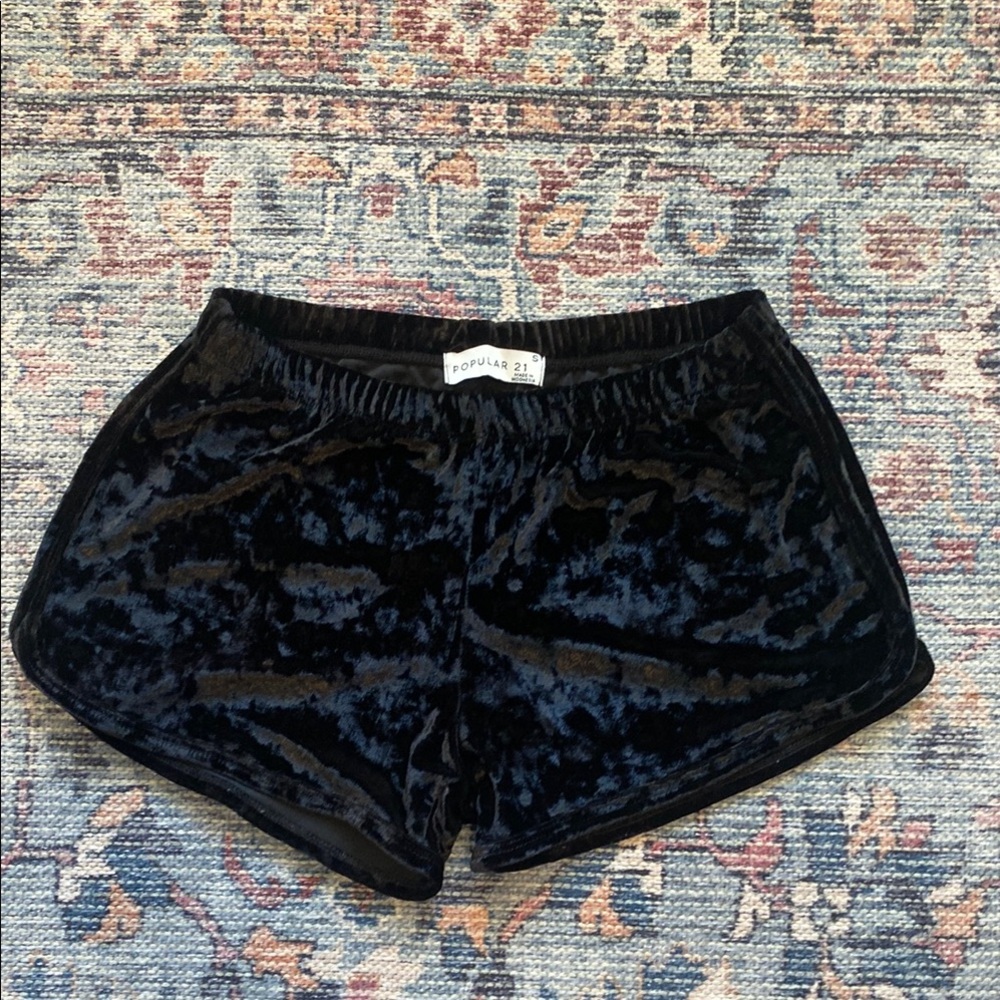 Black velvet Shorts with Elastic Waistband